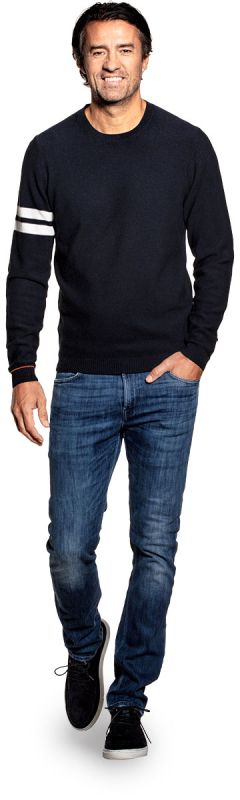 Honeycomb knit sweater for men made of Merino wool in Dark blue