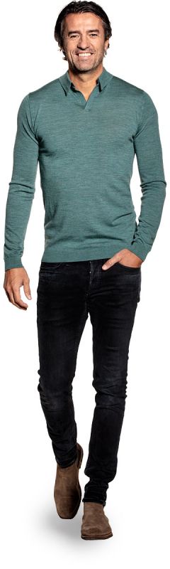 Polo long sleeve without buttons for men made of Merino wool in Light green
