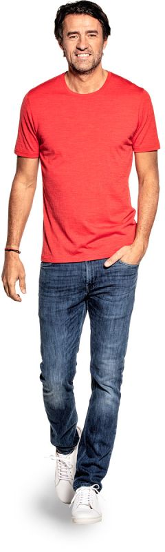 T-shirt voor mannen gemaakt van merinowol in het Oranje