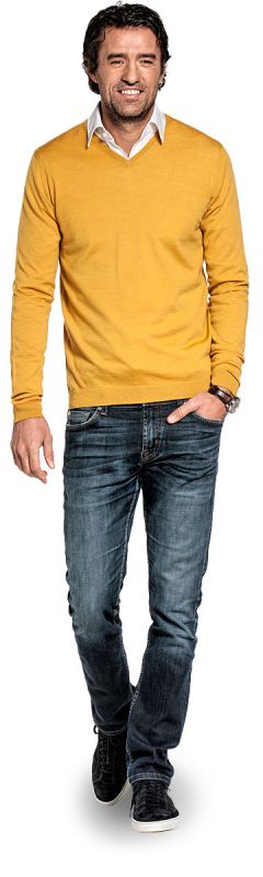 Pullover mit V-Ausschnitt für Herren aus Merinowolle in Gelb