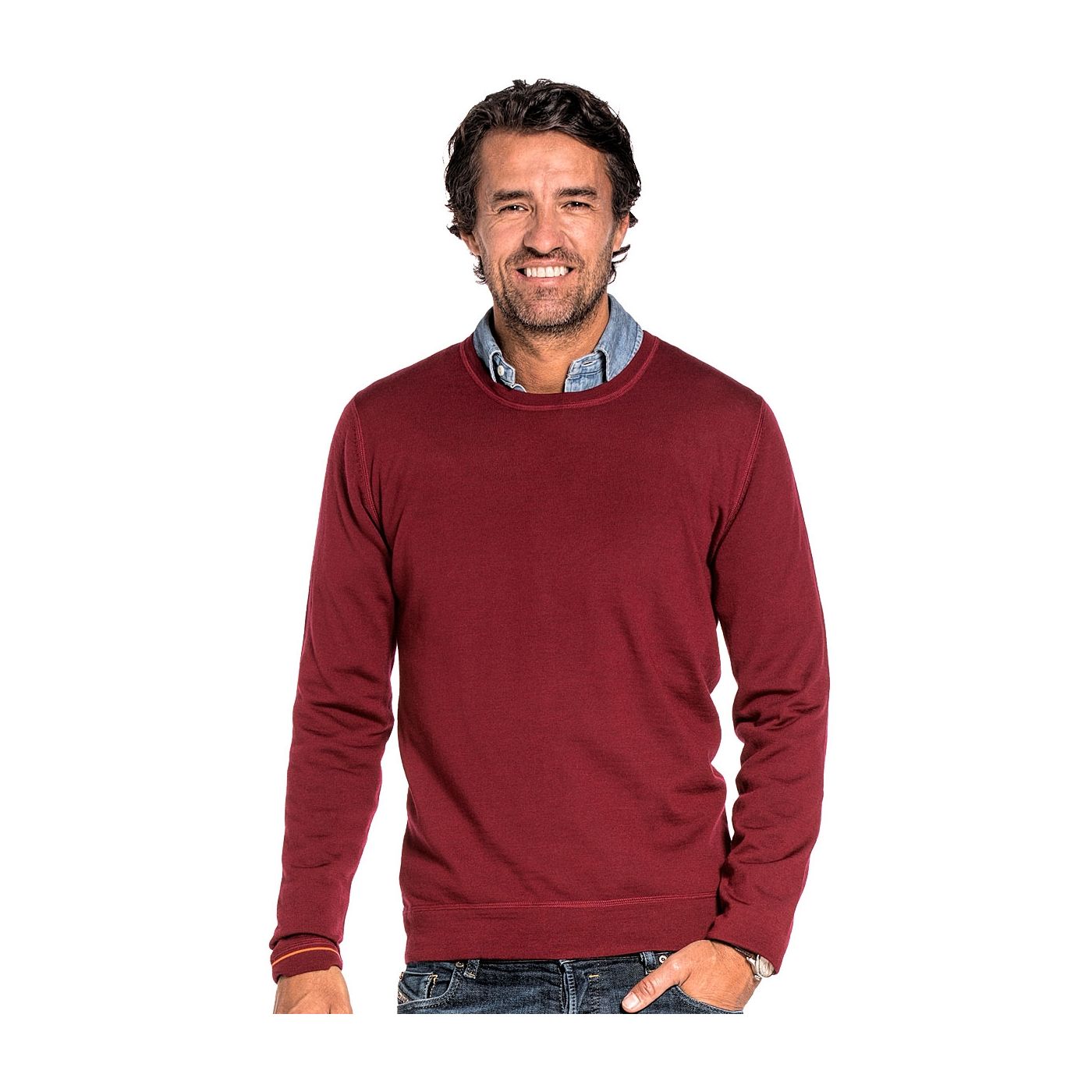 Crew neck pullover for men made of Merino wool in Red
