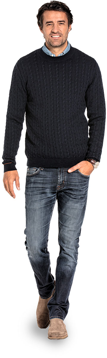 Cable knit sweater for men made of Merino wool in Dark blue