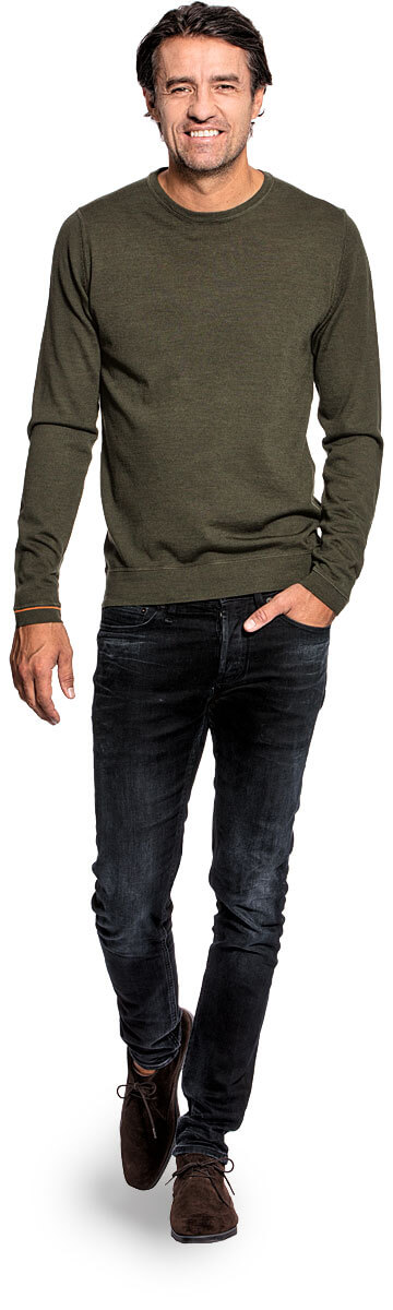 Crew neck pullover for men made of Merino wool in Green