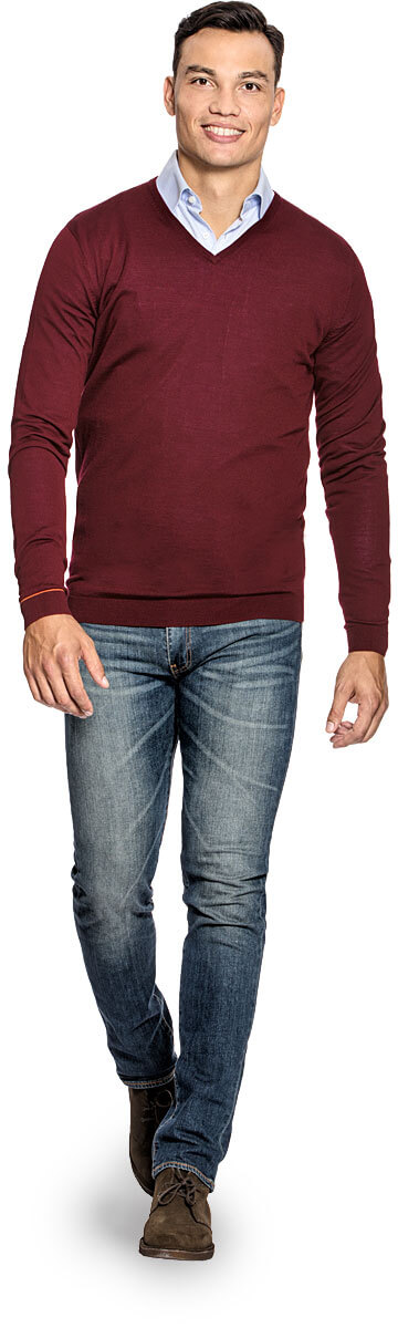 Extra long V Neck sweater for men made of Merino wool in Red