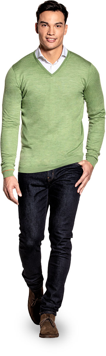 Extra long V Neck sweater for men made of Merino wool in Green