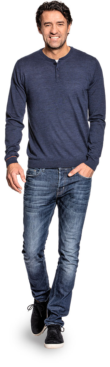 Henley long sleeve for men made of Merino wool in Blue