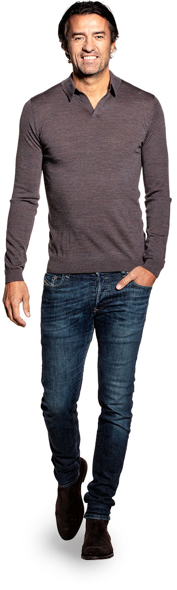 Polo long sleeve without buttons for men made of Merino wool in Brown