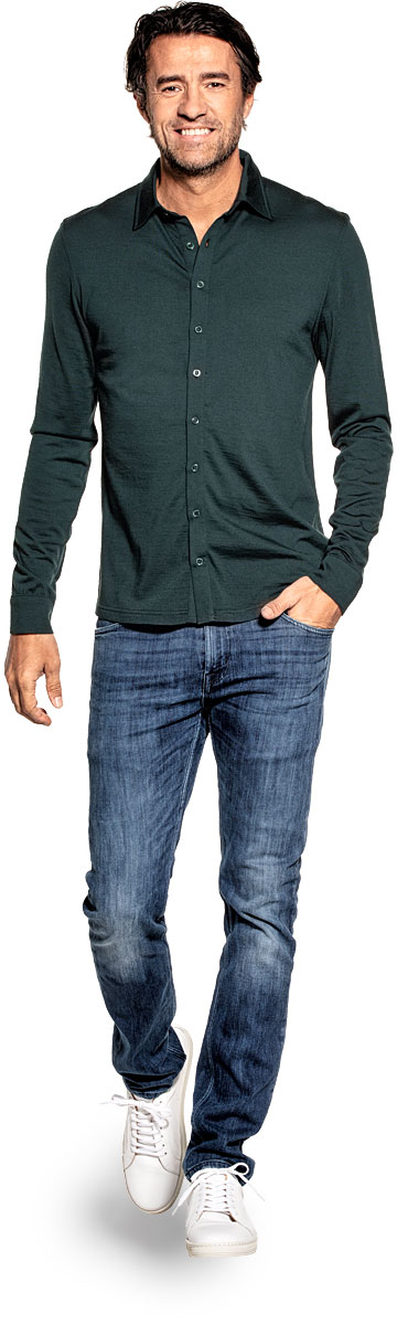 Dress shirt for men made of Merino wool in Dark green