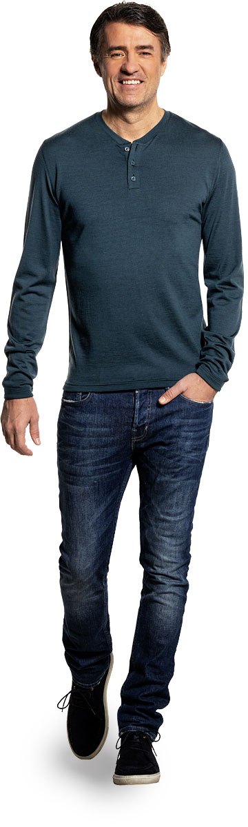 Shirt Henley Long Sleeve Proud Peacock