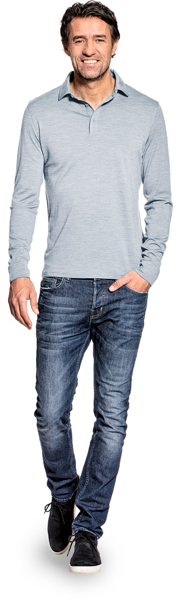 Polo shirt long sleeve for men made of Merino wool in Light blue