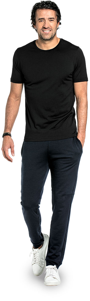 Shirt Round Neck voor mannen gemaakt van merinowol in het Zwart