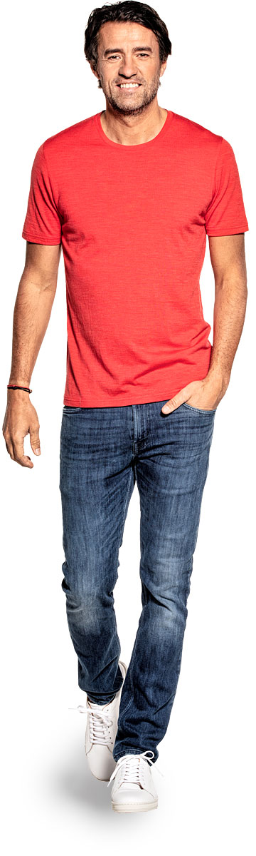 Crew neck T-shirt for men made of Merino wool in Orange