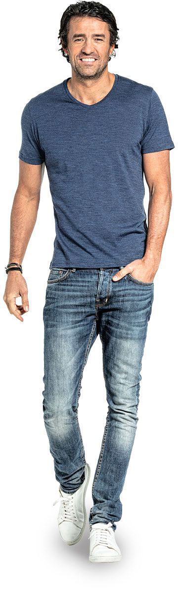 Shirt V-neck voor mannen gemaakt van merinowol in het Blauw