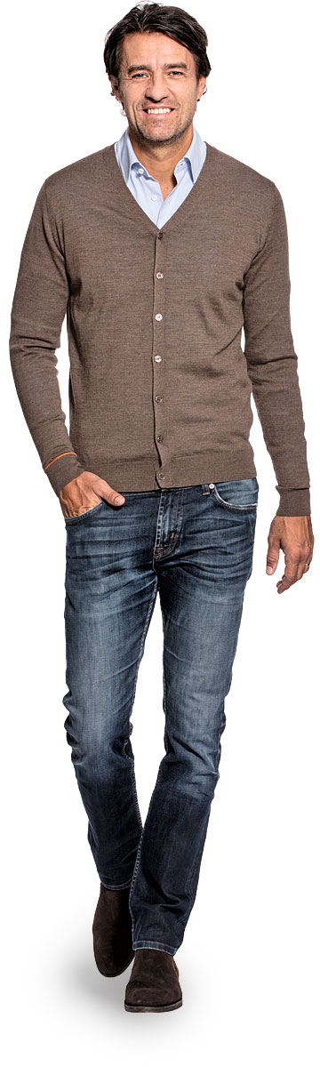 Cardigan for men made of Merino wool in Brown