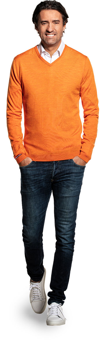 Oranje V-hals trui voor heren van 100% merinowol