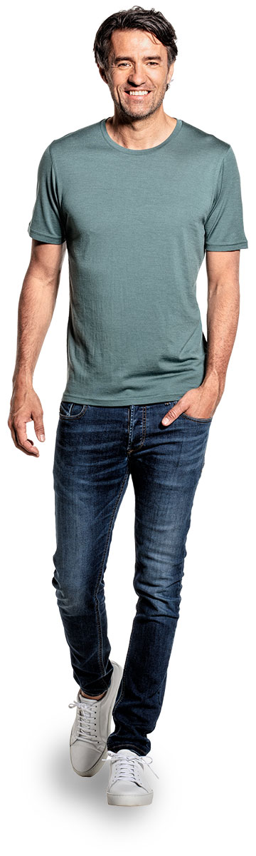 T-shirt voor mannen gemaakt van merinowol in het Groen