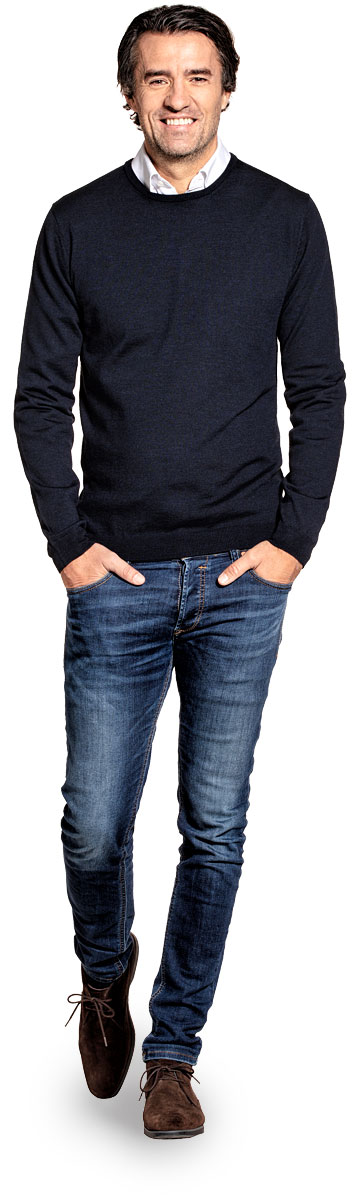 Yak wool crew neck sweater for men made of Merino wool in Dark blue